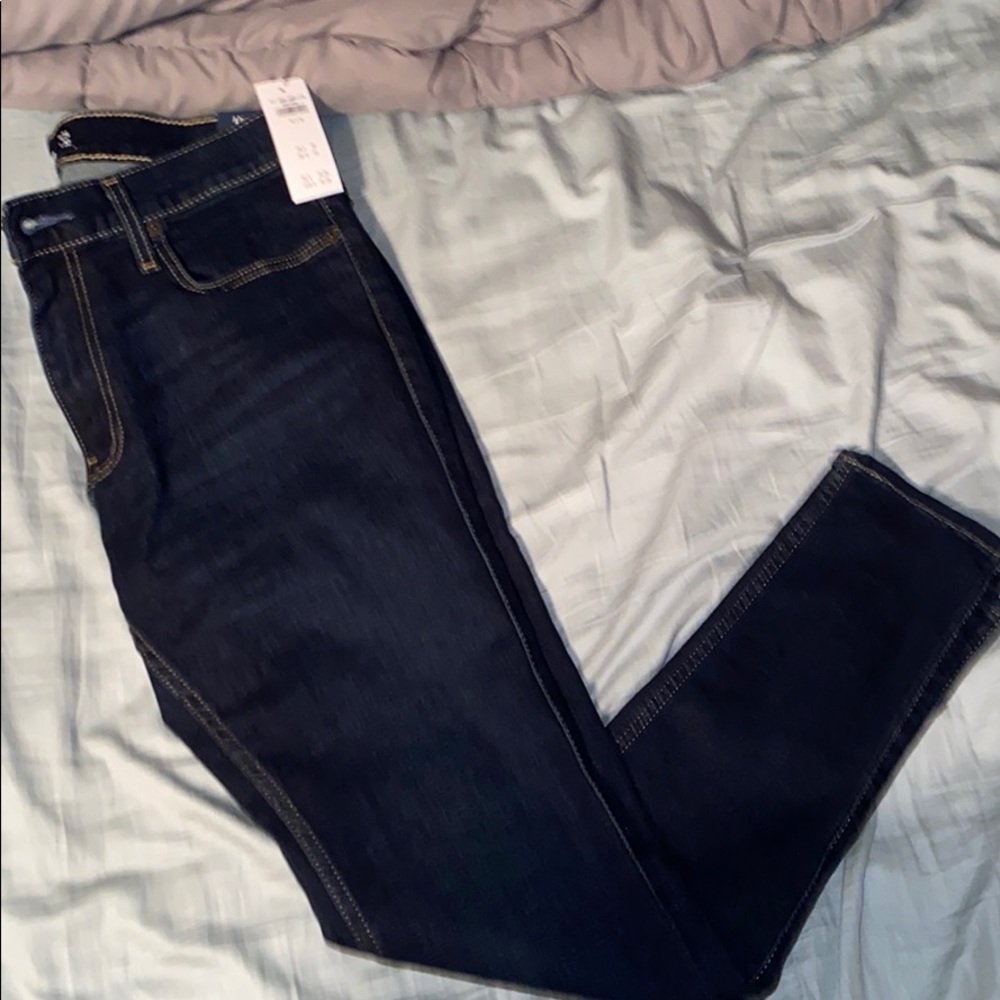 Men skinny dark blue Hollister jeans